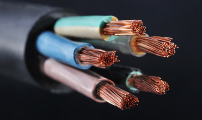 電纜為什么容易起火甚至爆炸?